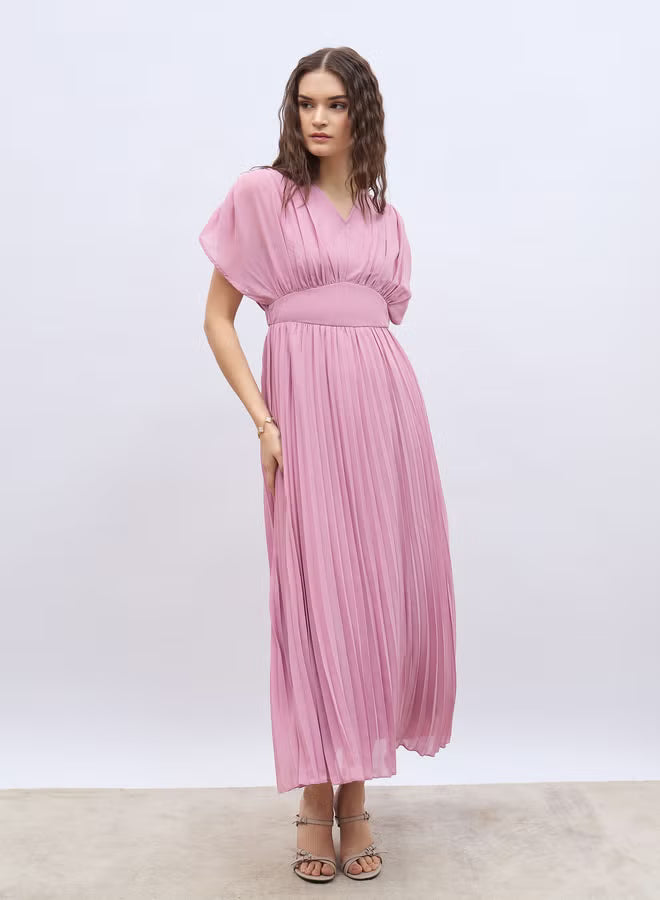 Solid Ruched Extended Sleeves Pleated A-Line Maxi Dress