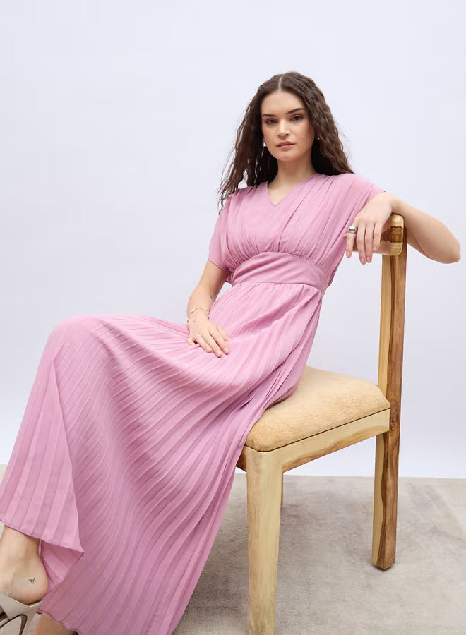 Solid Ruched Extended Sleeves Pleated A-Line Maxi Dress